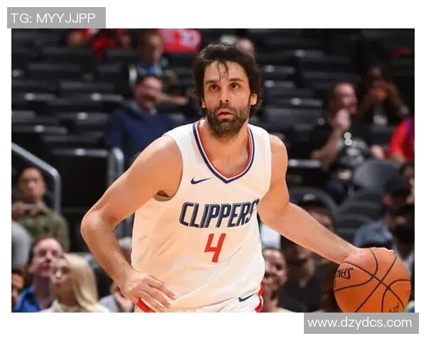 布鲁克洛佩斯如何在NBA赛场上重塑自我与球队价值的传奇旅程