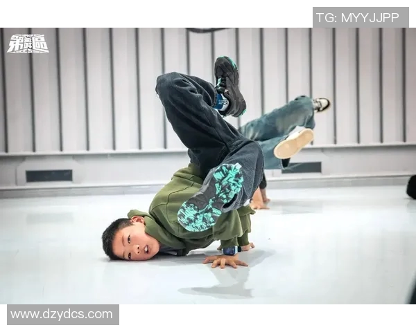 杭州街舞队的节奏与风格探讨街舞文化的魅力与传承MBA