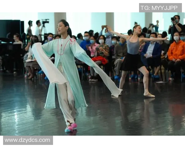 杭州排球队的逆袭之旅:从默默无闻到奥运舞台的辉煌蜕变 杭州排球队的逆袭之旅:从默默无闻到奥运舞台的辉煌蜕变